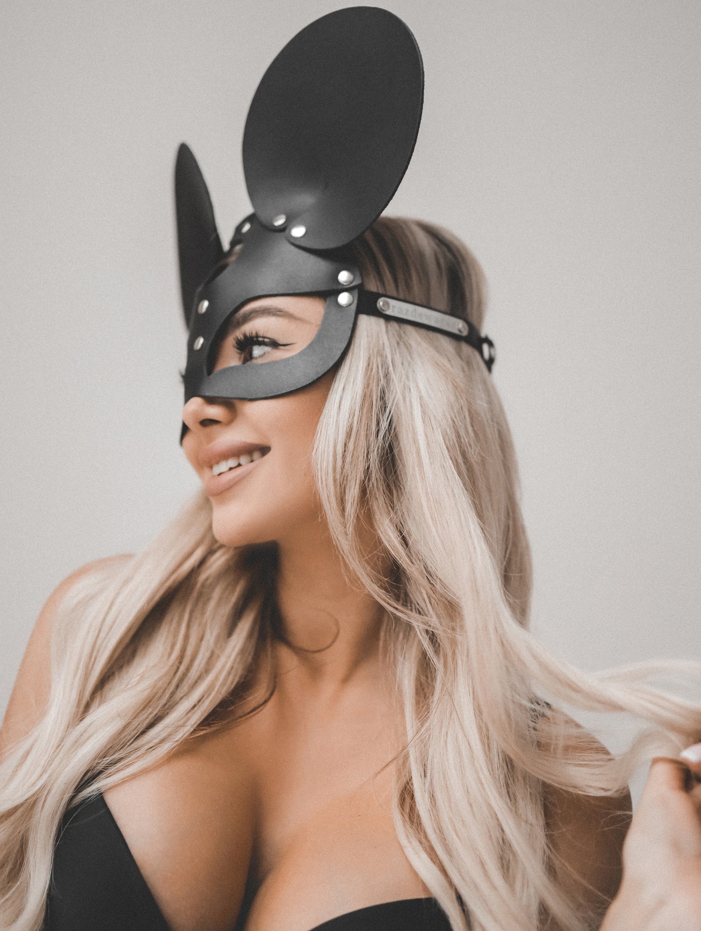 מסיכת "mickey mouse"