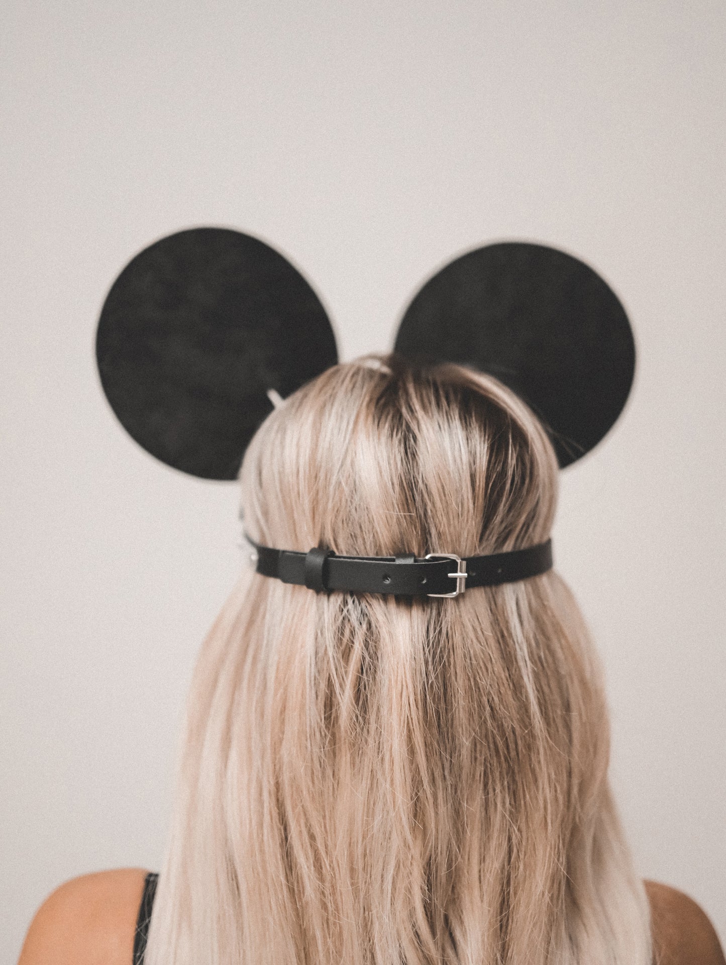 מסיכת "mickey mouse"